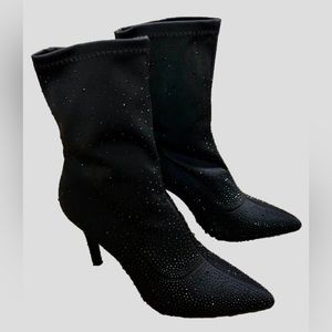 TOP MODA PALIN Embellished Black Booties